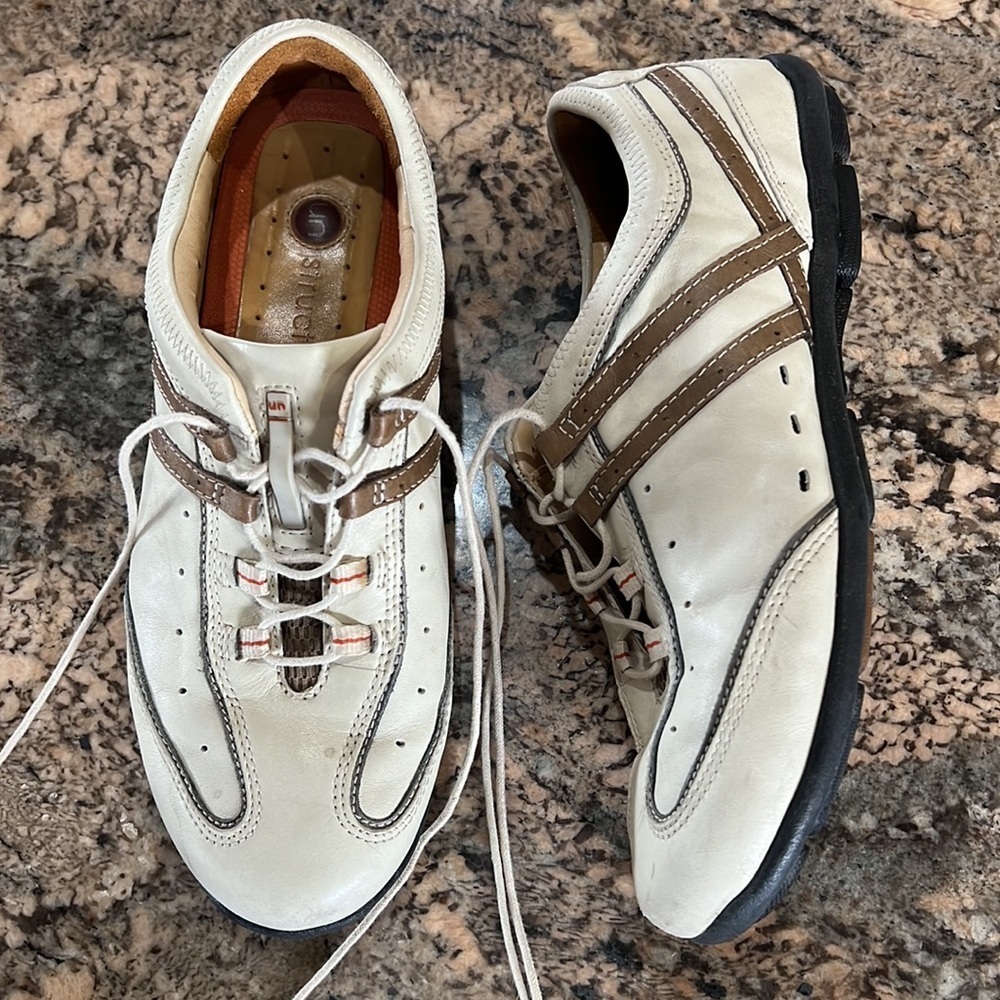 Unstructured Clarks Shoes